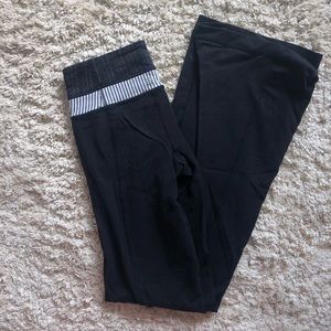 Lululemon groove pant flare